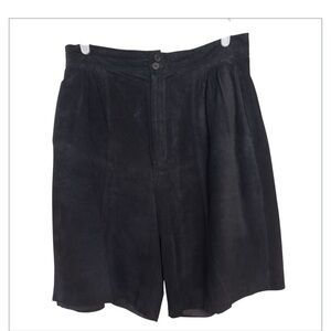 Vintage Adam Douglas 100% Leather Suede Pleated Shorts – Black - size 10/12